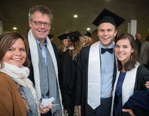 Proclamatie afgestudeerden zesjarige opleiding geneeskunde 