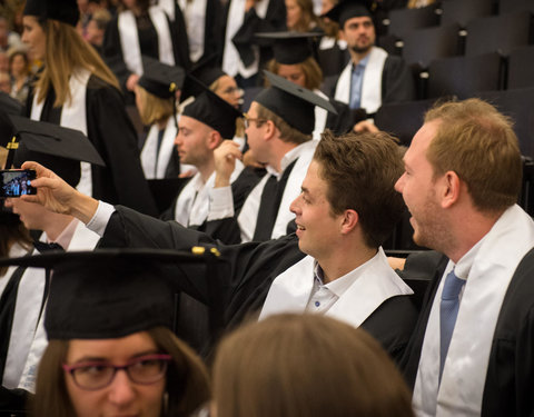 Proclamatie afgestudeerden zesjarige opleiding geneeskunde 