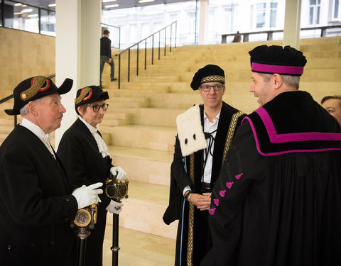 Proclamatie afgestudeerden zesjarige opleiding geneeskunde 