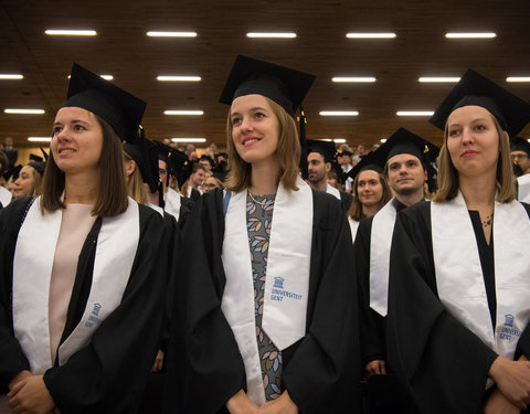 Proclamatie afgestudeerden zesjarige opleiding geneeskunde 