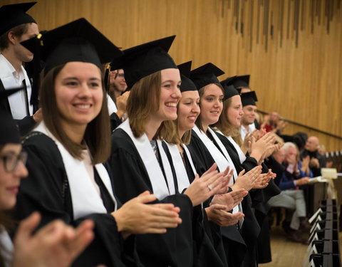 Proclamatie afgestudeerden zesjarige opleiding geneeskunde 