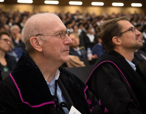 Proclamatie afgestudeerden zesjarige opleiding geneeskunde 
