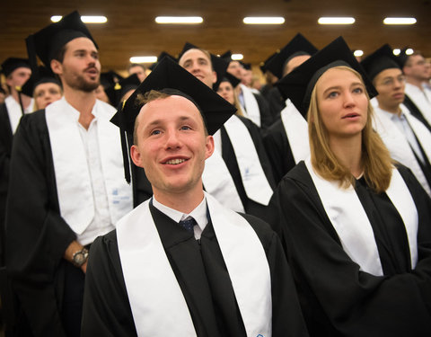 Proclamatie afgestudeerden zesjarige opleiding geneeskunde 