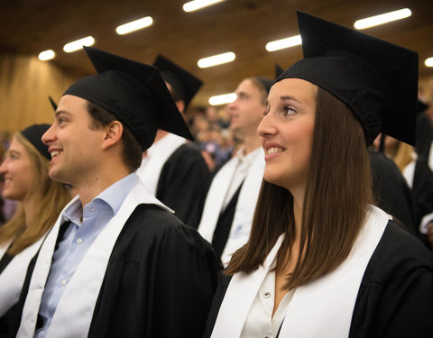 Proclamatie afgestudeerden zesjarige opleiding geneeskunde 