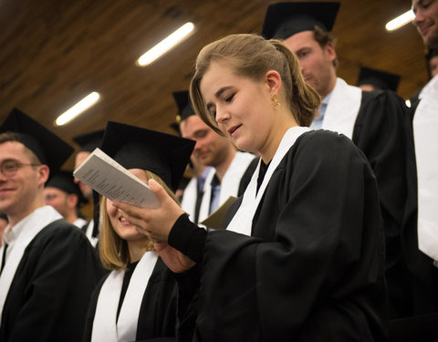 Proclamatie afgestudeerden zesjarige opleiding geneeskunde 