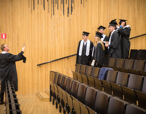 Proclamatie afgestudeerden zesjarige opleiding geneeskunde 