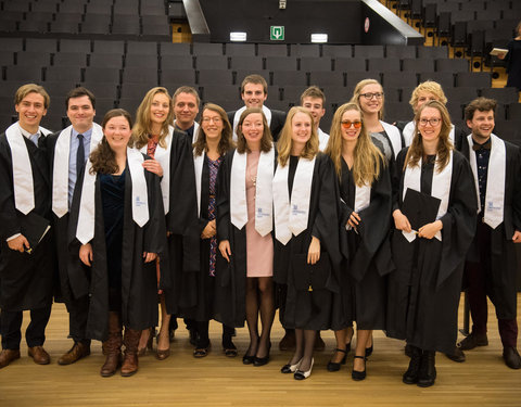 Proclamatie afgestudeerden zesjarige opleiding geneeskunde 