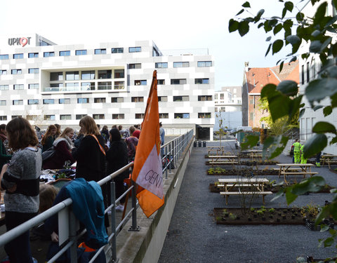 Plantactie op Campus Dunant