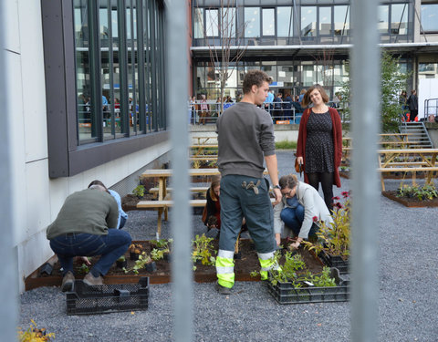 Plantactie op Campus Dunant