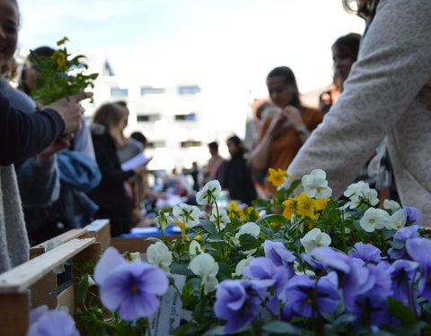 Plantactie op Campus Dunant