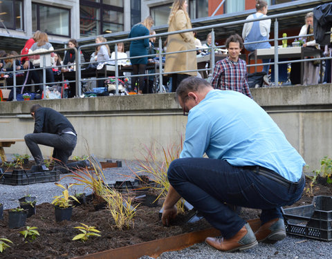 Plantactie op Campus Dunant