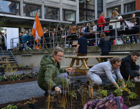 Plantactie op Campus Dunant