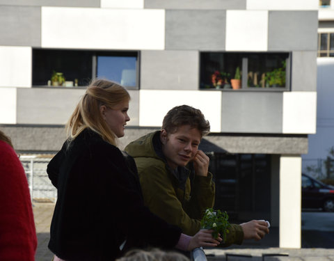 Plantactie op Campus Dunant