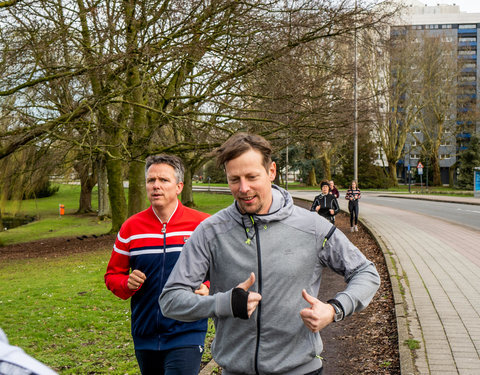 Watersportbaanloop ten voordele van H&H Education, georganiseerd door faculteit Politieke en Sociale Wetenschappen