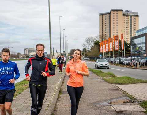 Watersportbaanloop ten voordele van H&H Education, georganiseerd door faculteit Politieke en Sociale Wetenschappen