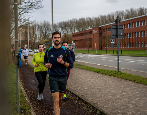 Watersportbaanloop ten voordele van H&H Education, georganiseerd door faculteit Politieke en Sociale Wetenschappen