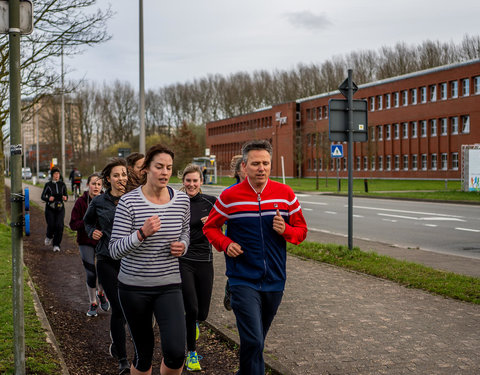 Watersportbaanloop ten voordele van H&H Education, georganiseerd door faculteit Politieke en Sociale Wetenschappen