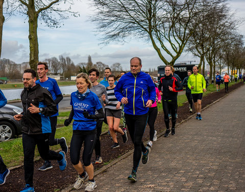 Watersportbaanloop ten voordele van H&H Education, georganiseerd door faculteit Politieke en Sociale Wetenschappen