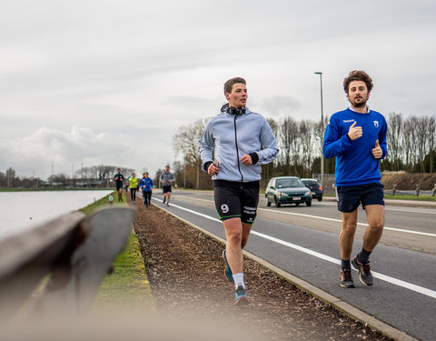 Watersportbaanloop ten voordele van H&H Education, georganiseerd door faculteit Politieke en Sociale Wetenschappen