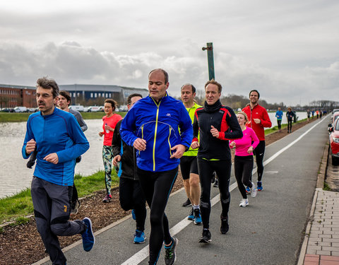 Watersportbaanloop ten voordele van H&H Education, georganiseerd door faculteit Politieke en Sociale Wetenschappen