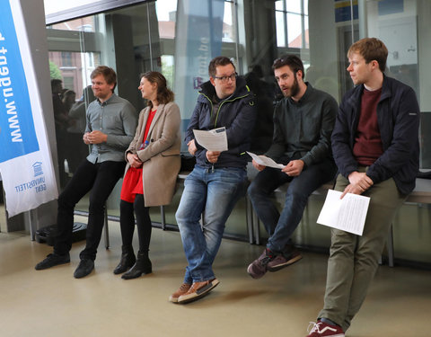 Ondertekening eerste Vlaamse Doopkader door minister van Onderwijs, rectoren en studentenvertegenwoordigers