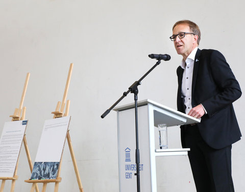 Ondertekening eerste Vlaamse Doopkader door minister van Onderwijs, rectoren en studentenvertegenwoordigers