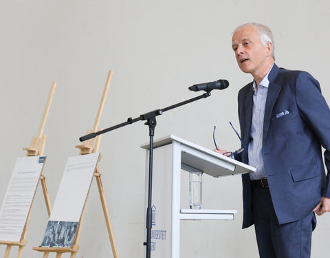 Ondertekening eerste Vlaamse Doopkader door minister van Onderwijs, rectoren en studentenvertegenwoordigers