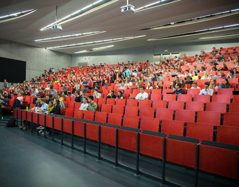 Uitreiking institutioneel eredoctoraat