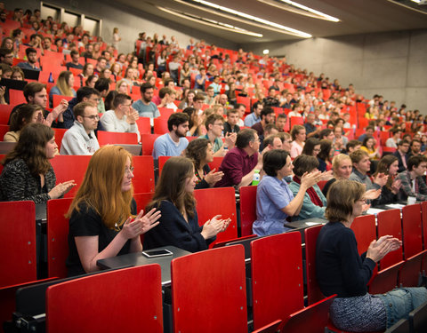 Uitreiking institutioneel eredoctoraat