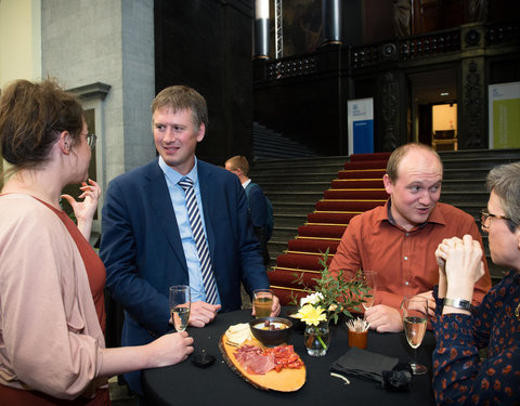 Uitreiking institutioneel eredoctoraat