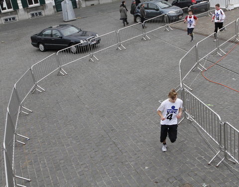 29e editie van 12-urenloop op Sint-Pietersplein-11354