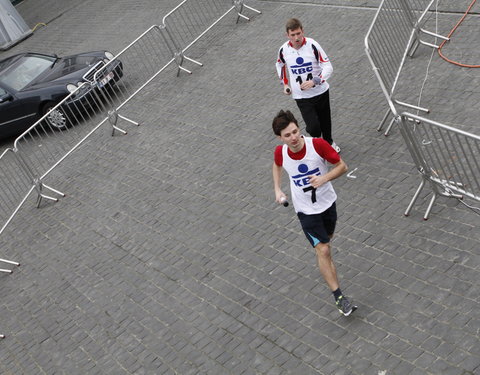 29e editie van 12-urenloop op Sint-Pietersplein-11355