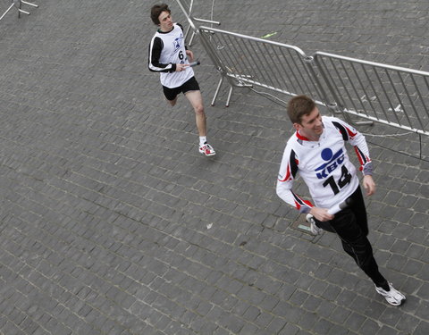 29e editie van 12-urenloop op Sint-Pietersplein-11356