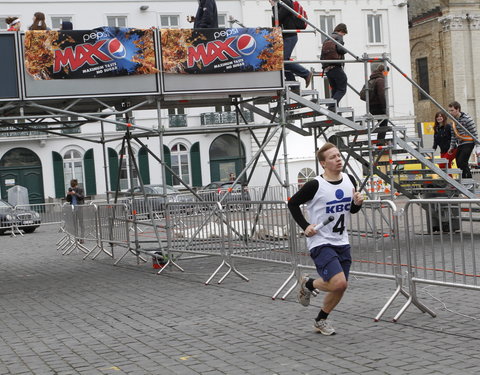 29e editie van 12-urenloop op Sint-Pietersplein-11370