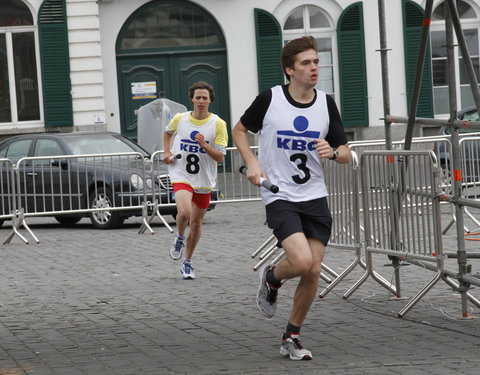 29e editie van 12-urenloop op Sint-Pietersplein-11371