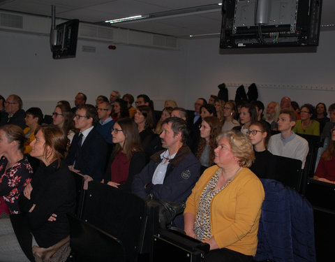 Uitreiking certificaten topstudenten bachelor Diergeneeskunde 2019