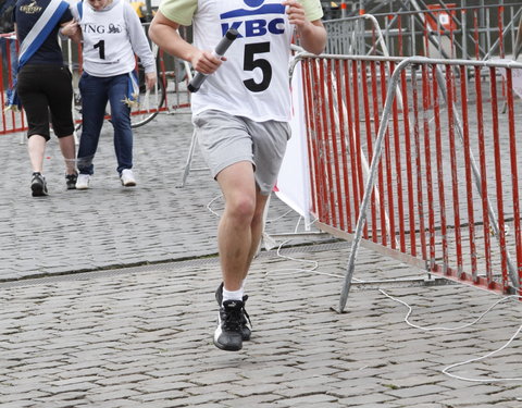 29e editie van 12-urenloop op Sint-Pietersplein-11388