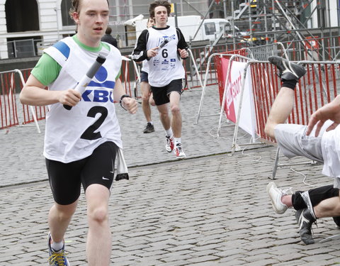 29e editie van 12-urenloop op Sint-Pietersplein-11391