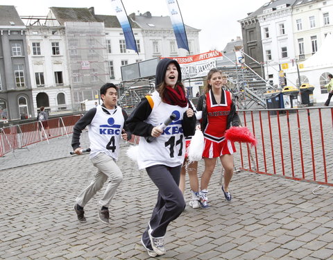 29e editie van 12-urenloop op Sint-Pietersplein-11396