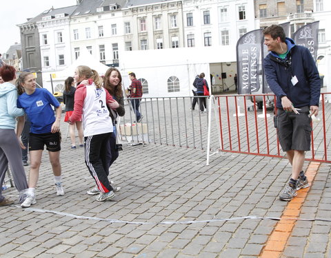 29e editie van 12-urenloop op Sint-Pietersplein-11400