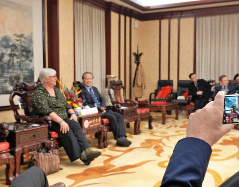 Bezoek aan 10 Chinese topuniversiteiten met ondertekening 6 samenwerkingsakkoorden