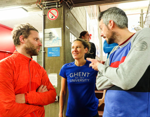 Watersportbaanloop faculteit Politieke en Sociale Wetenschappen voor De Warmste Week