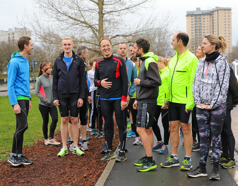 Watersportbaanloop faculteit Politieke en Sociale Wetenschappen voor De Warmste Week