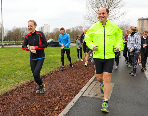 Watersportbaanloop voor De Warmste Week, faculteit Politieke en Sociale Wetenschappen