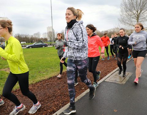 Watersportbaanloop faculteit Politieke en Sociale Wetenschappen voor De Warmste Week