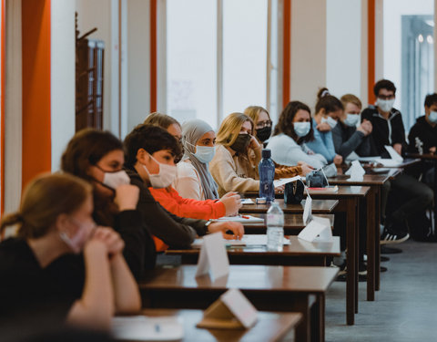 Coronamaatregelen aan de UGent