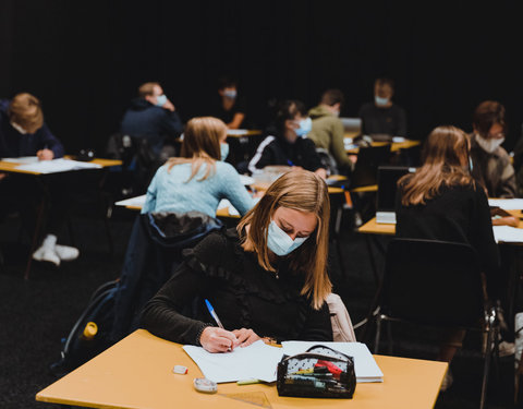 Coronamaatregelen aan de UGent