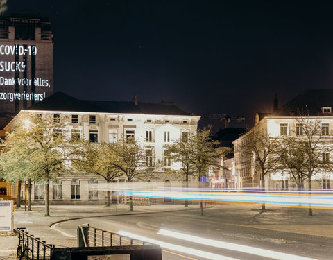 Corona projectie op Boekentoren, slogan 5