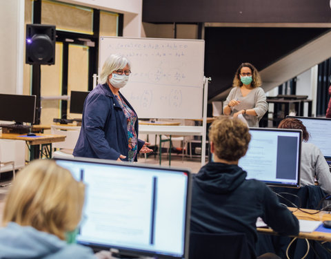 Bezoek rector Rik Van de Walle en vicerector Mieke Van Herreweghe on campus en online