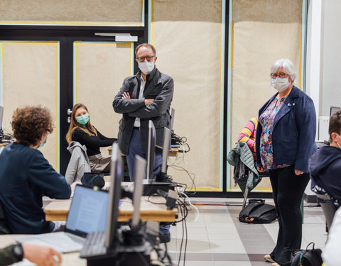 Bezoek rector Rik Van de Walle en vicerector Mieke Van Herreweghe on campus en online